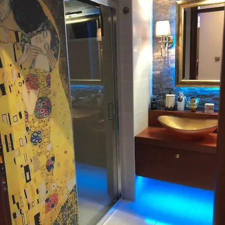 아파트 μesogios Royal Luxury *