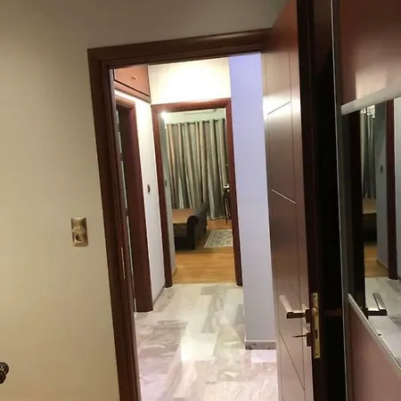 아파트 μesogios Royal Luxury
